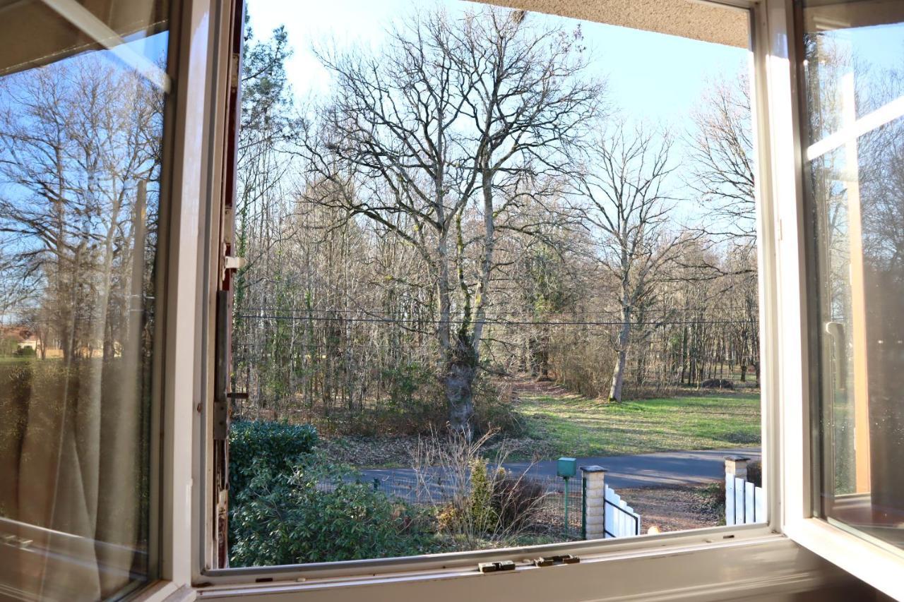 Chambre En Campagne A 15 Min Circuit ! Bed & Breakfast Change  Exterior photo